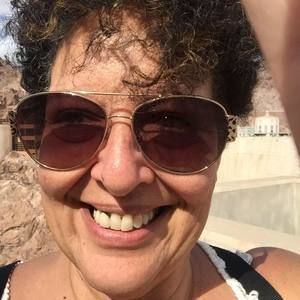 Meet your Posher, Therese